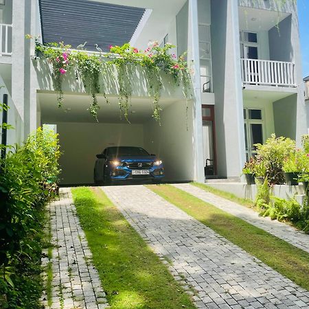 Oesis - Stylish Villa Steps From Historic Galle Fort Luaran gambar