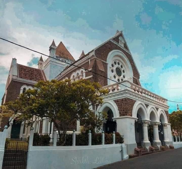 Oesis - Stylish Villa Steps From Historic Galle Fort Luaran gambar